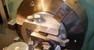 Токарная державка для наружного точения