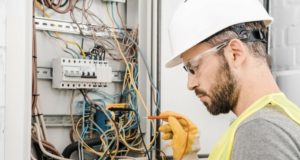 Преимущества профессии электрик