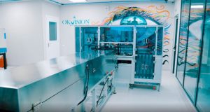 В Подмосковье построят первый завод по производству растворов для контактных линз