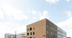 Школу в ЖК «Пригород Лесное» оперативно поставили на кадастр