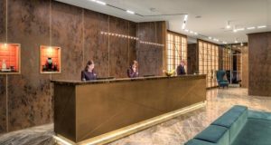 Плюс более 8.000 гостиничных номеров