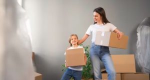 Более 250 человек переезжают из аварийного жилья в новостройки в Смоленске