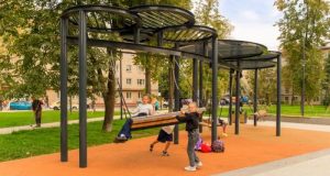 В Электростали благоустроили сквер перед МФЦ