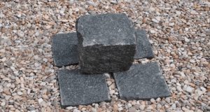 Гранитная брусчатка: свойства и преимущества