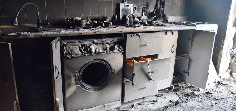 Уборка после пожара: восстановление и очищение помещений