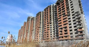 Осталось ещё 779 недостроев