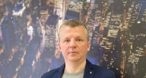 Почему лифты по-прежнему опасные, а среда — плохо доступная для маломобильных