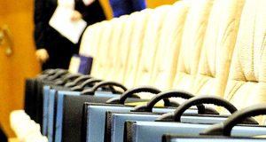 Лишились портфелей