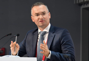 Вроде как, для блага ипотечников…