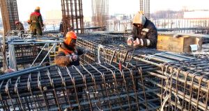 Металлург, благодари строителя!