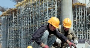 Госдума приняла в первом чтении закон об оплате сверхурочной работы