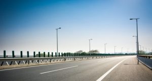 Более 100 дорожных объектов построят и реконструируют в РФ по нацпроекту