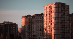 Все жилье в Подмосковье в 2024 году планируют строить с применением эскроу