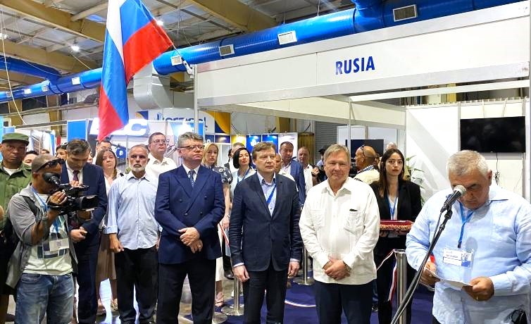 Большие строительные планы двух стран