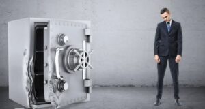 Казну хотят восполнять компфондами?