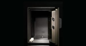 Неотработанным авансом по компфонду