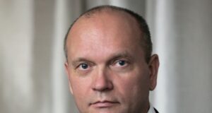 Уважаемые строители, коллеги лифтовики! Дорогие друзья!