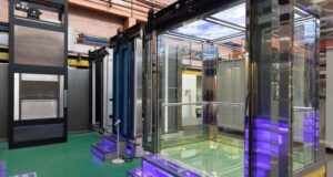 Будут свои и очень быстрые лифты