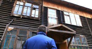 С учётом обеспечения равных прав