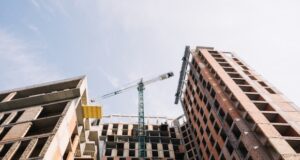 На стройках реновации провели более 25 тысяч исследований