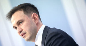 И уйдёт в автономное плавание…