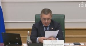 Владимир Якушев намерен изучить предложение НОТИМ о запрете в вузах иностранного ПО