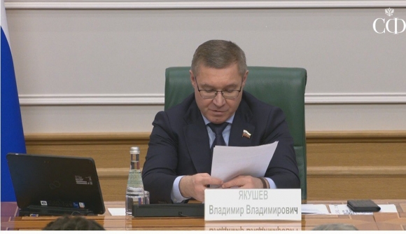 Владимир Якушев намерен изучить предложение НОТИМ о запрете в вузах иностранного ПО