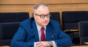 Престижная премия главе департамента Минстроя