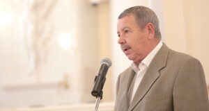 Стройлокомотив остановить невозможно