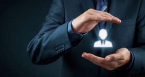 Самозанятых пожалеют… Ради страховщиков?