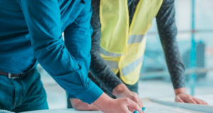 Работу 3,4 тыс. застройщиков по 18 тыс. объектов проверили в РФ за год