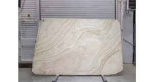 Травертин: Как выбрать и купить идеальный материал для вашего проекта