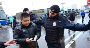 Не шали, мигрант! Большой брат присмотрит за тобой