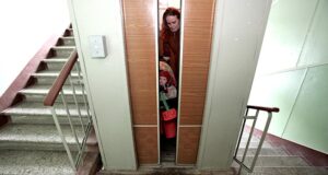 Ударим контролем по старым лифтам?!