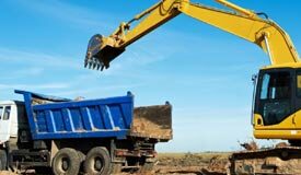 Вывоз грунта самосвалами в СПб и Ленобласти: Все, что нужно знать