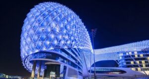 В Челябинске запустили производство сверхбольших гнутых стеклопакетов