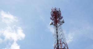 Минцифры проработает возможность размещения линий связи вблизи дорог