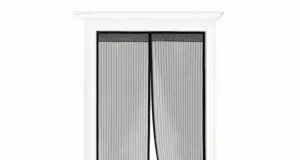 Москитные сетки: как выбрать, установить и забыть о надоедливых комарах навсегда