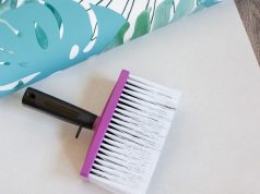 Как клеить виниловые обои: инструкции для рулонов на бумажной и флизелиновой основе